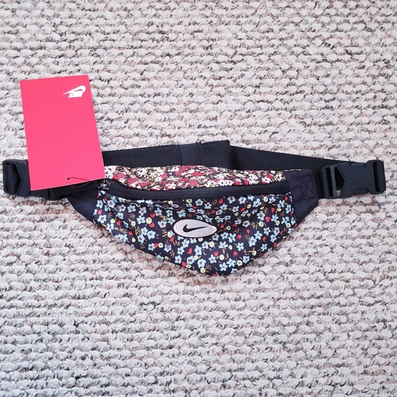 Nike Floral Belt Bag - Picture 9 of 9